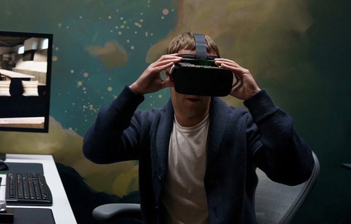 Mark Zuckerberg wears VR glasses prototype with Retina resolution