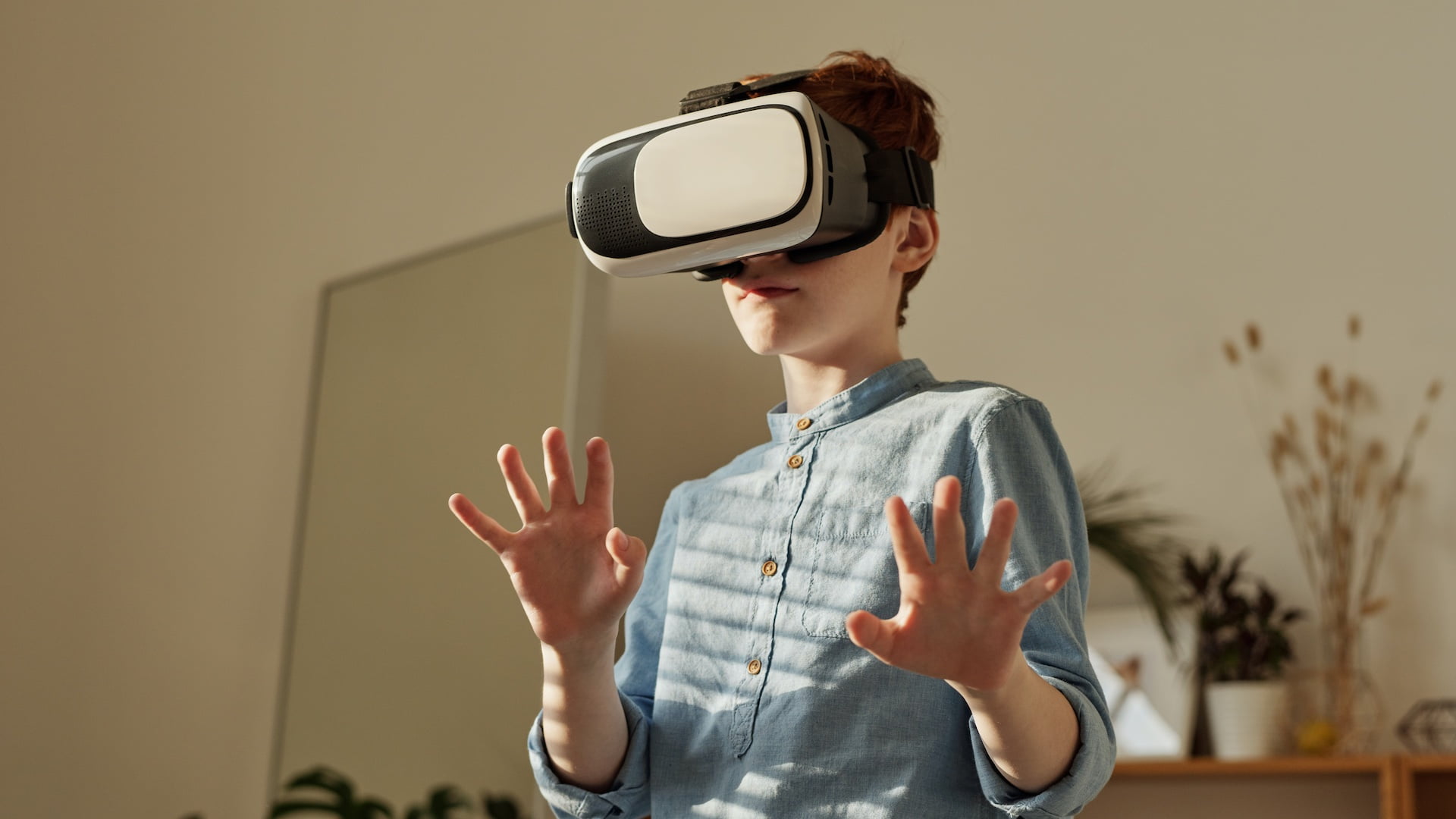 Children and Virtual Reality: Do they need more protection?