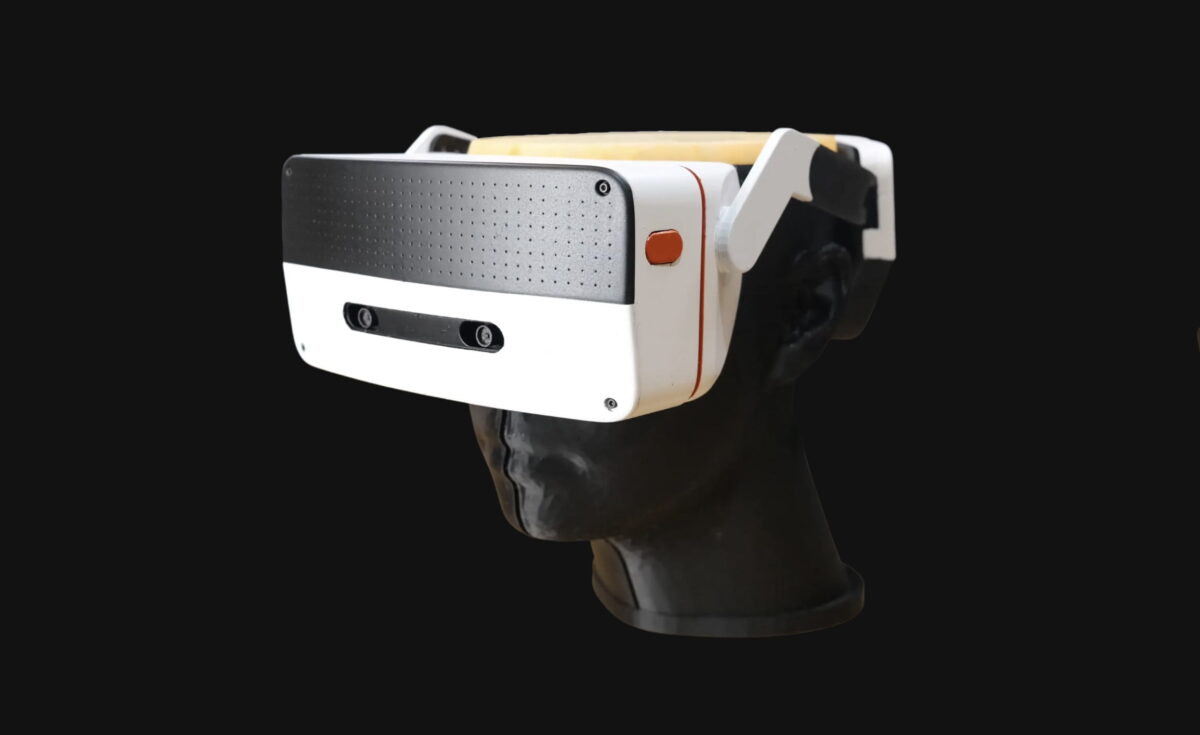 Prototype VR goggles Simula One in retro style