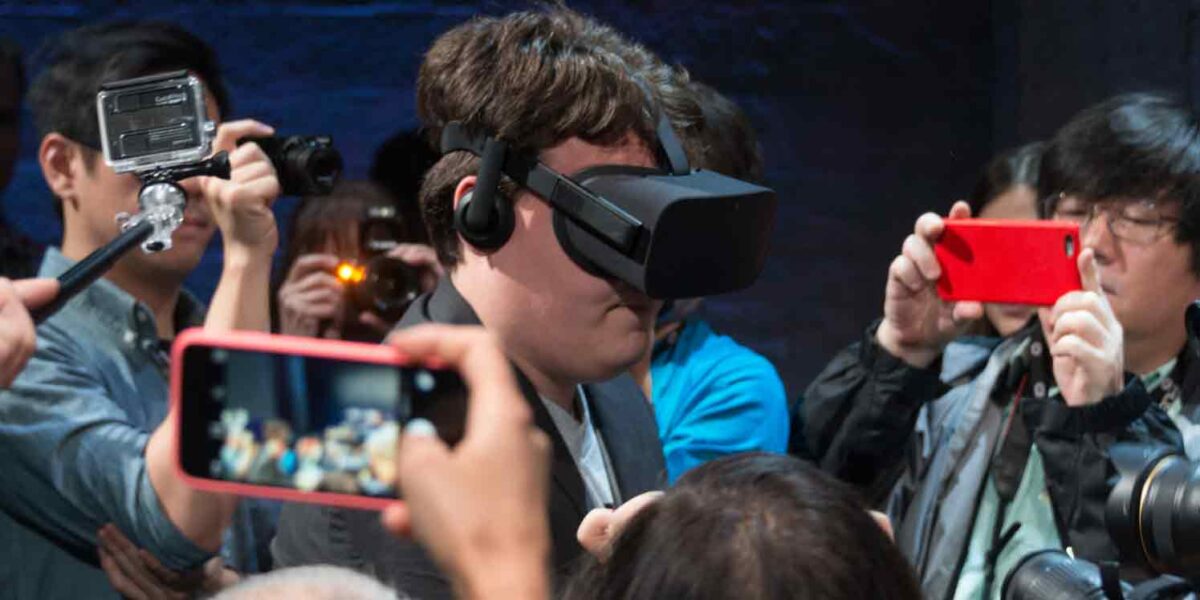 Anyone who denies virtual reality its potential for success today will look foolish in the future, according to Oculus co-founder Palmer Luckey.