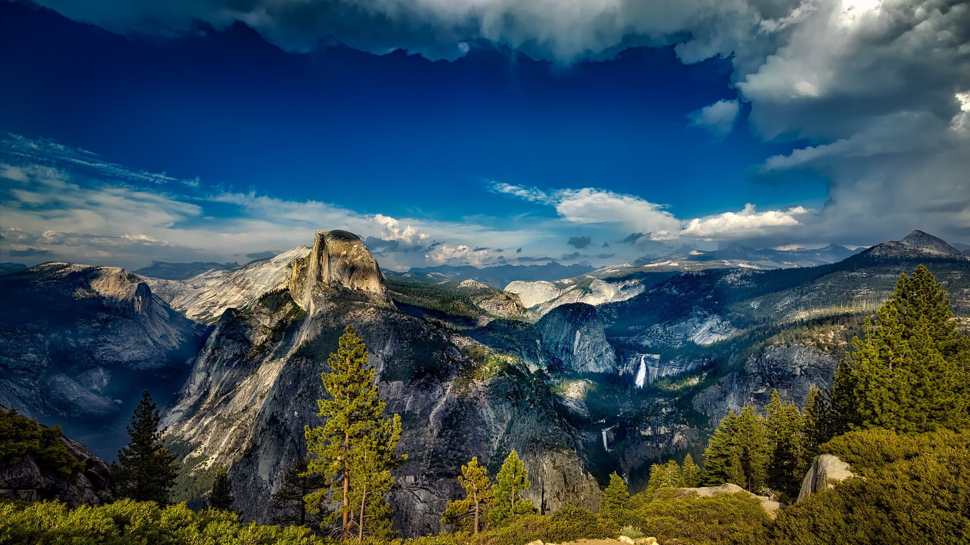 VR Tour: Bryan Cranston guides you through Yosemite National Park