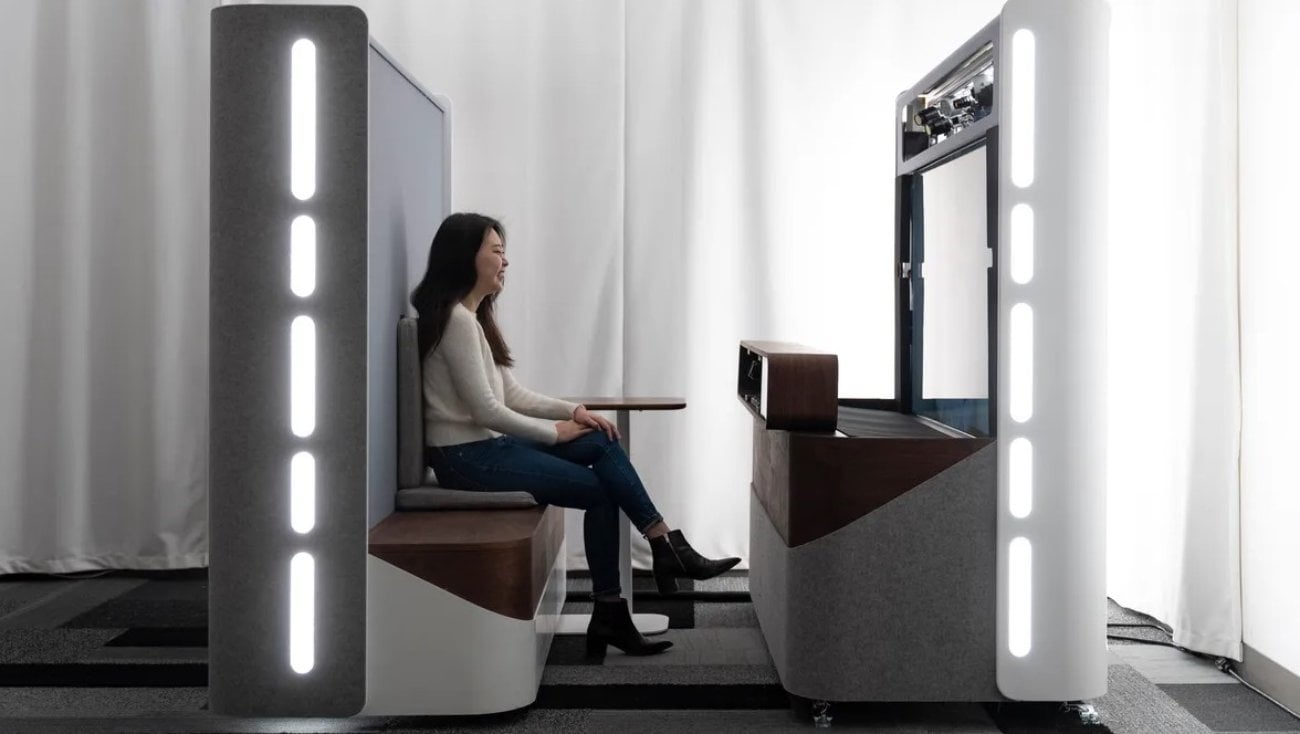 Google’s holo-video call booth “Starline” is said to feel like sci-fi