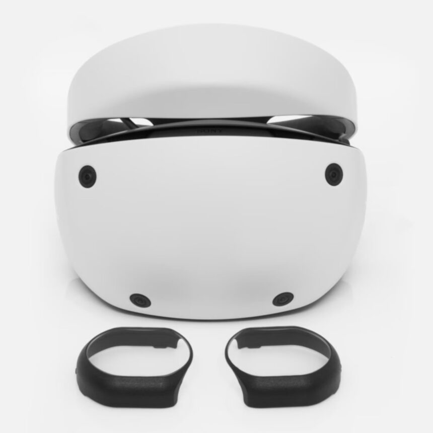 Two VR vision lenses are in front of the Playstation VR 2.