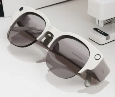 Lyra: Slim Smart Glasses Aim to Combine Augmented Reality and AI
