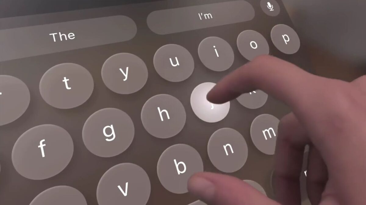 An Apple engineer introduces text input in the Apple Vision Pro. Besides a virtual keyboard, it should also be possible to use a physical keyboard.