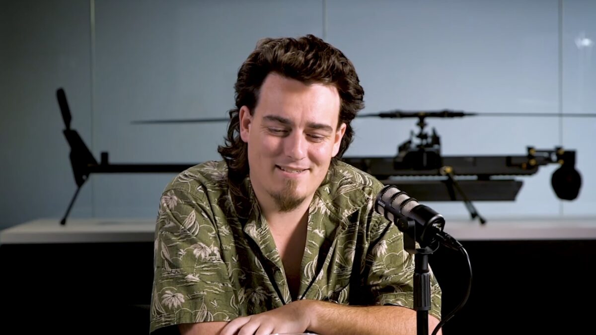 Palmer Luckey in the podcast studio of Peter H. Diamandis.