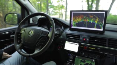 How virtual reality improves the safety of self-driving cars